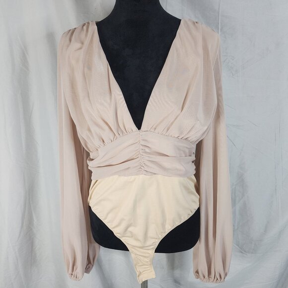 PrettyLittleThing Tops - PRETTYLITTLETHING Size 12 Deep Plunge‎ Ruched Long Sleeve Mesh Snap Bodysuit